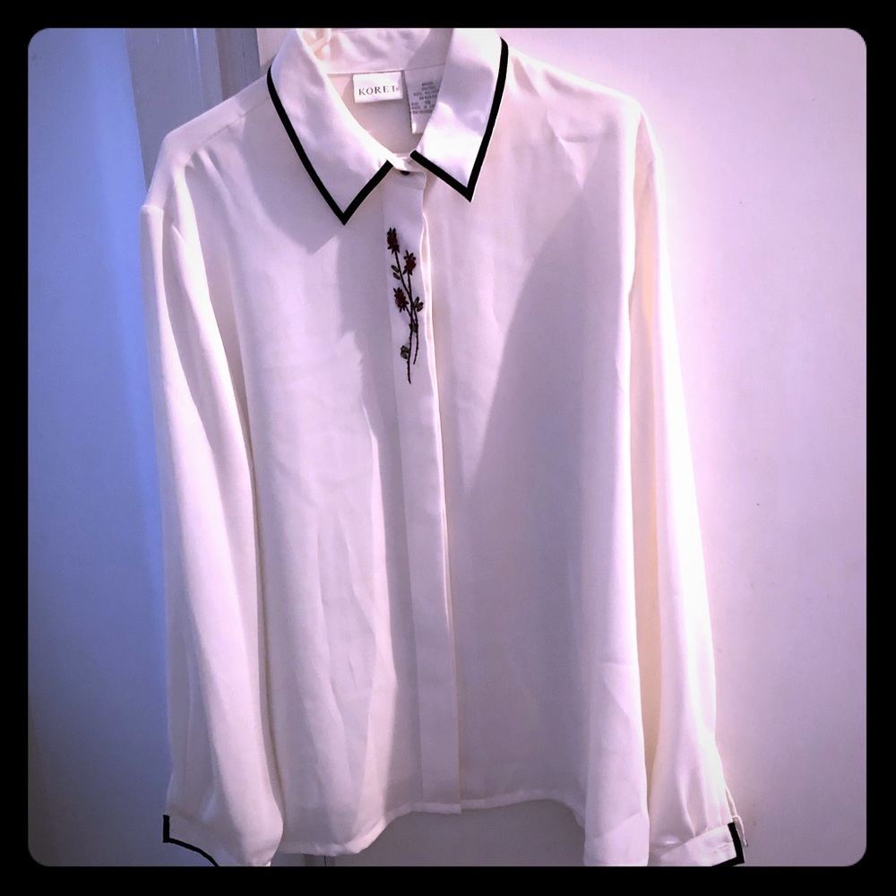 RARE Floral Appliqué with Pinstriping Black Diamond cut buttons & button placket